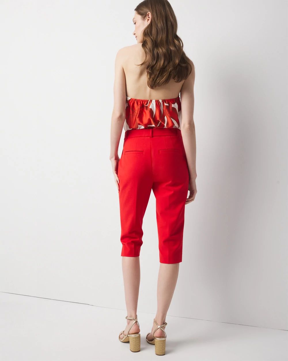 Petite WHBM® Elle Slim Capri Pant